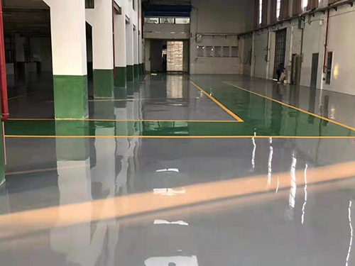 环氧地坪漆的施工厚度